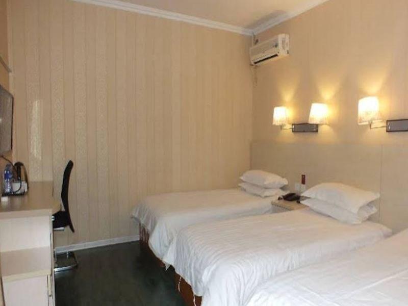 Beijing Fuxing Holiday Hotel Экстерьер фото