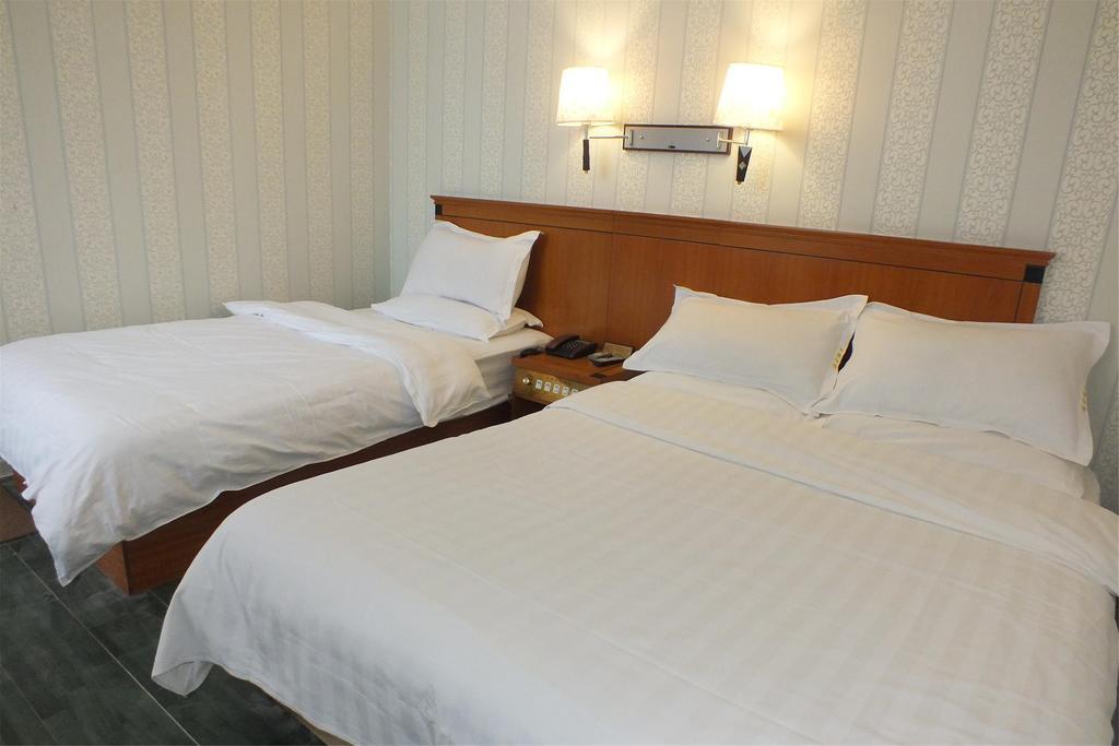Beijing Fuxing Holiday Hotel Экстерьер фото