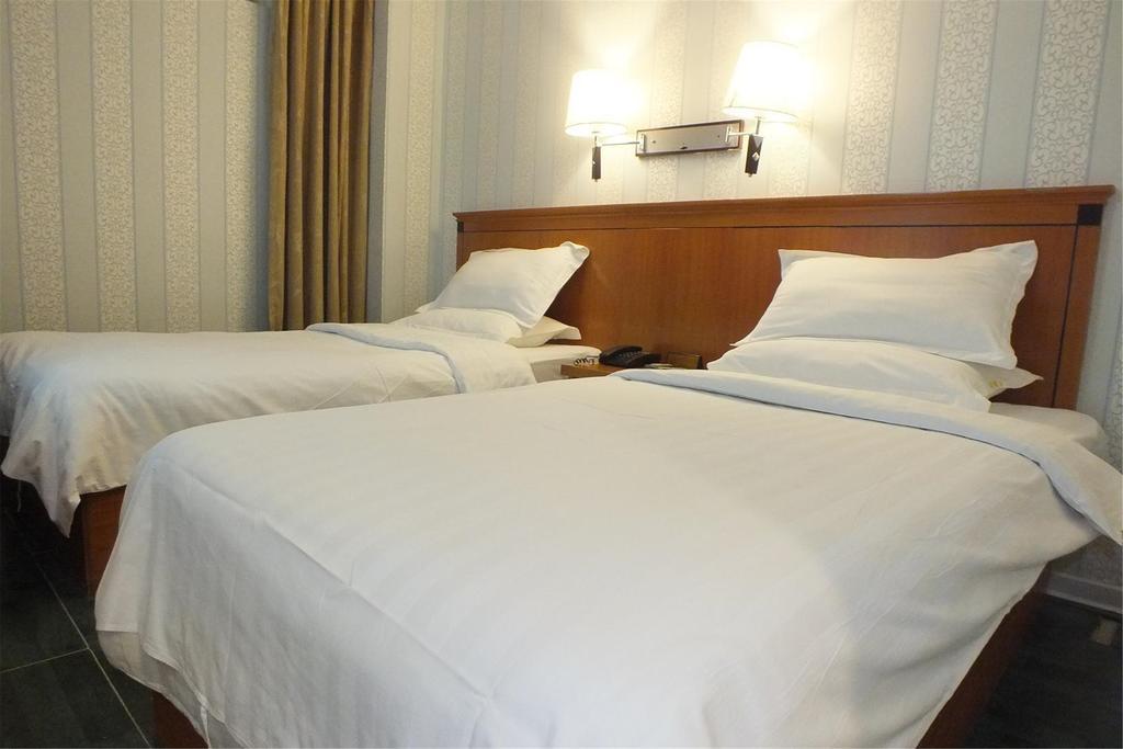 Beijing Fuxing Holiday Hotel Экстерьер фото