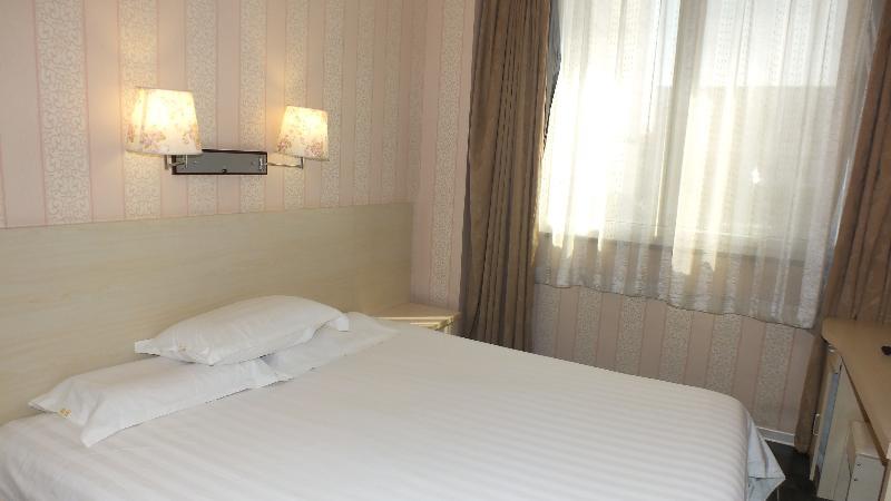 Beijing Fuxing Holiday Hotel Экстерьер фото